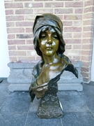 Art-nouveau style Bronze patinated buste of a lady 