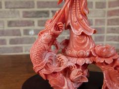 Asiatique style Sculpture of Quan Yin in coral, Asia 1930