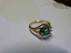 style Lady,s ring with smaragd and briljant 6.3 gr  in 14kt gold,smaragd and briljant 1970