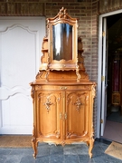 Louis 15 style Very nice quality Wiener barock cabinet in carved walnut and gilt, Austria,Vienna 1880