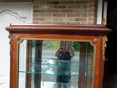 Louis 16 style Display cabinet vitrine stamped in the lock in satinwood and gilded bronzes, France 1880