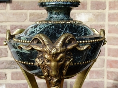 Louis 16 style Pair urns cassolets with heads of rams in green marble and gilded bronze, France 1880