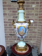 Napoleon 3 style Oil lamp with gilded bronze in porcelain, France 1860