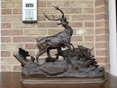 Napoleon III style Sculpture of a deer, doe and fawn by Delabrière in patinated bronze, France 1870