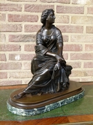 Napoleon III style Sculpture of lady in patinated bronze on a green marble base, France 1880