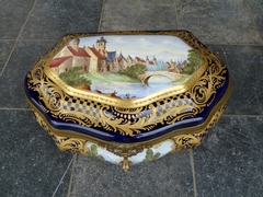 style A huge Sévres box in porcelain, France,Sévres 1900