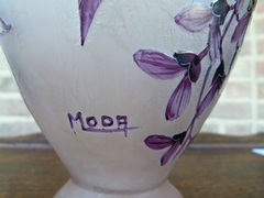 Art nouveau style Moda signed Vase in etched glass, France 1920