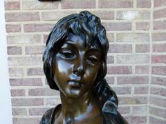 Art-nouveau style Sculpture buste of a lady by E. Villanis 