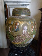 Asiatique style Huge Japanese Satsuma vase with cover in porcelain, Japan 1900