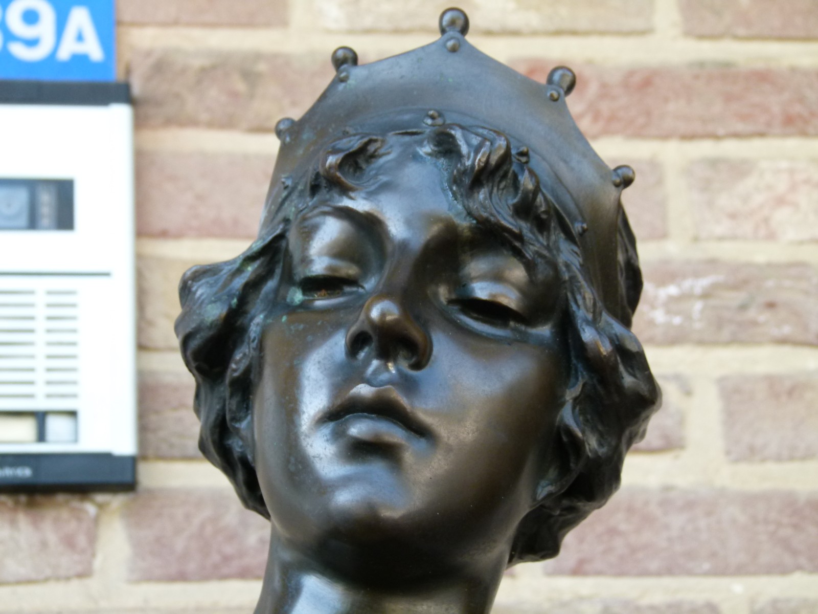 Belle epoque Buste of a lady Lucréce by E. Villanis with foundry
