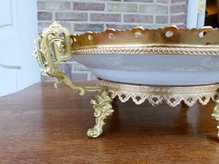 style Centerpiece coupe in Germen porcelain and French bronze,  porcelain and bronze 1920