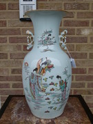 style Chinese porcelain vase with Gheisa's, China 1900