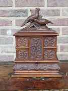 Hunting style Black forest juwel box in carved wood, Germany 1900