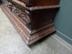 Hunting style Bookcase in carved oak, France 1880