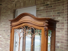 Louis 15 style one door display cabinet vitrine in carved walnut, Austria 1900
