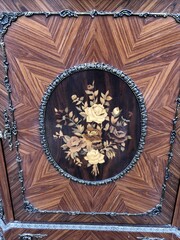 Louis 16 style Cabinet with marquetry and porcelain plates, Italie 1960