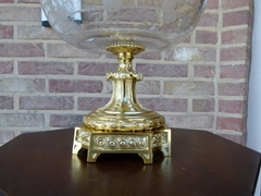 Louis 16 style Centerpiece coupe with etched crystal in gilded bronze and crystal, France 1880