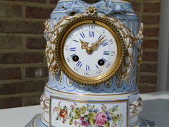 Louis 16 style Clock in porcelain de Paris, France 1880
