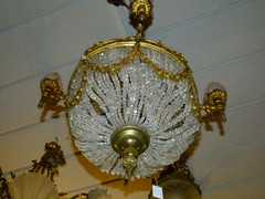 Louis 16 style Lamp in gilded bronze and crystal, France 1880