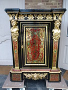 Napoleon 3 style Exceptional one door cabinet in Boulle marquetry with different colors in ebonised wood,tortoiseshel and bronze, France 1860