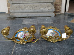 Napoleon 3 style Pair gilded bronze wall sconces with Sévres plates, France 1880