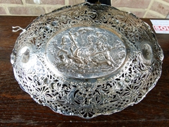 Napoleon III style Centerpiece coupe 830 silver with hunting scene 275 gr, Germany marked in stamp model of hart W.W.H 1890